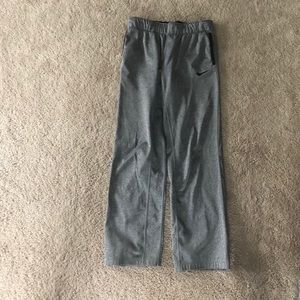 Girl Nike Youth L sweats